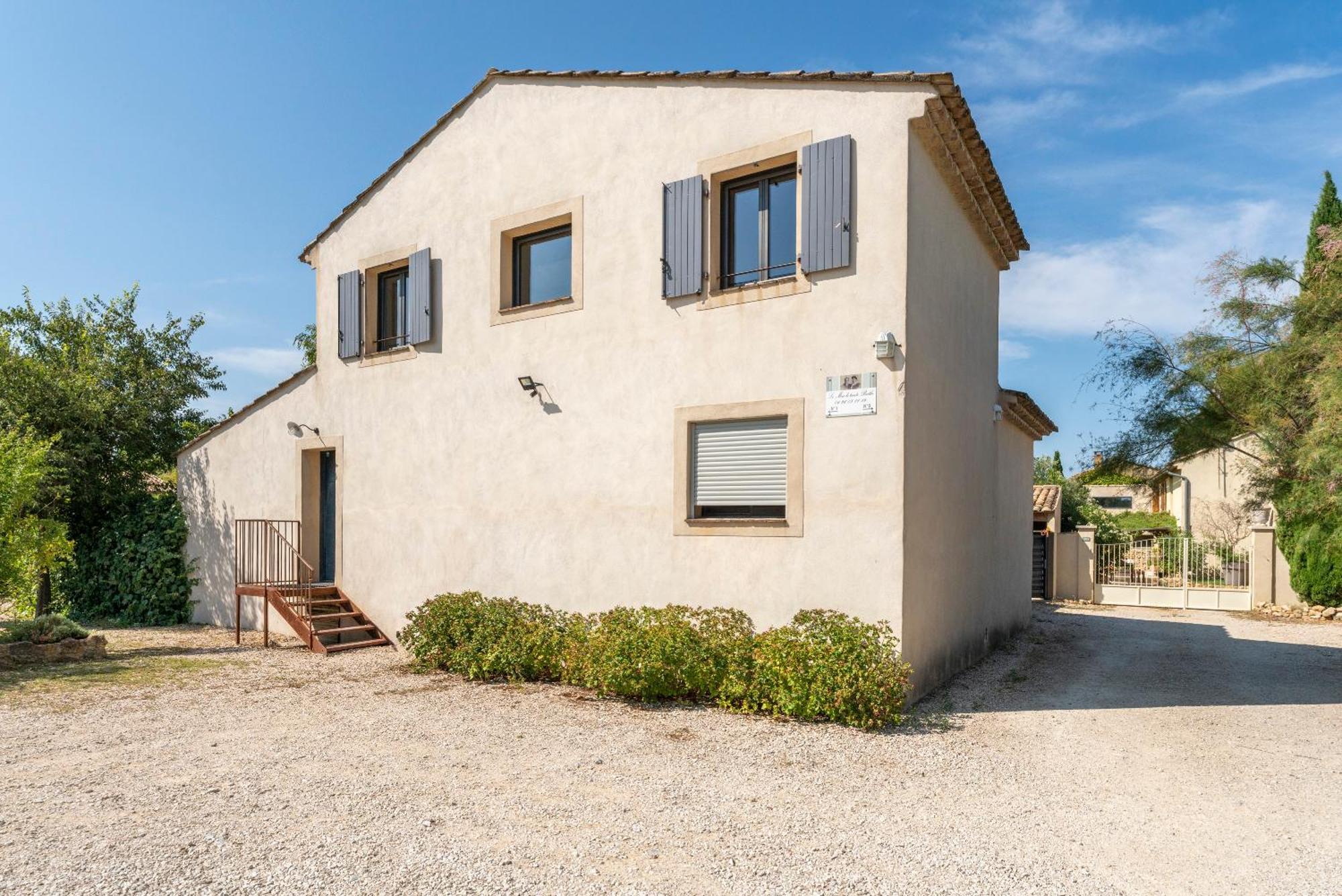 L'Ensemble Du Gite De Tante Berthe Camaret-sur-Aigues Екстер'єр фото