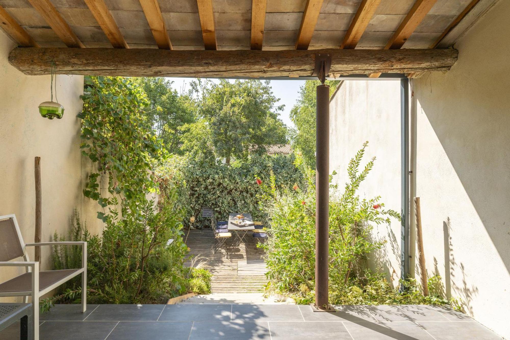 L'Ensemble Du Gite De Tante Berthe Camaret-sur-Aigues Екстер'єр фото